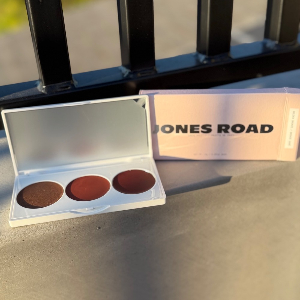 Jones Road Lip and Cheek Palette Golden Bronze Bronze Dore Cream Makeup Trio